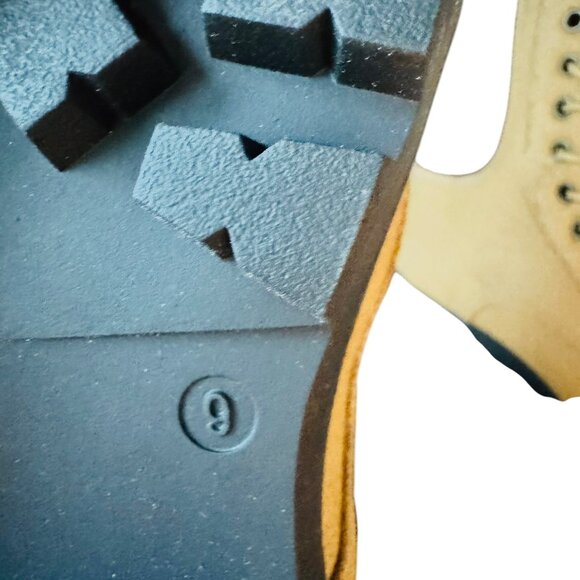 Seven7 brand size 9 Tan color boot with black detail - Picture 6 of 7